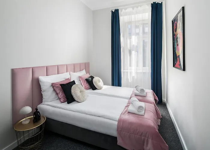 Deluxe Two-Bedroom Apartment