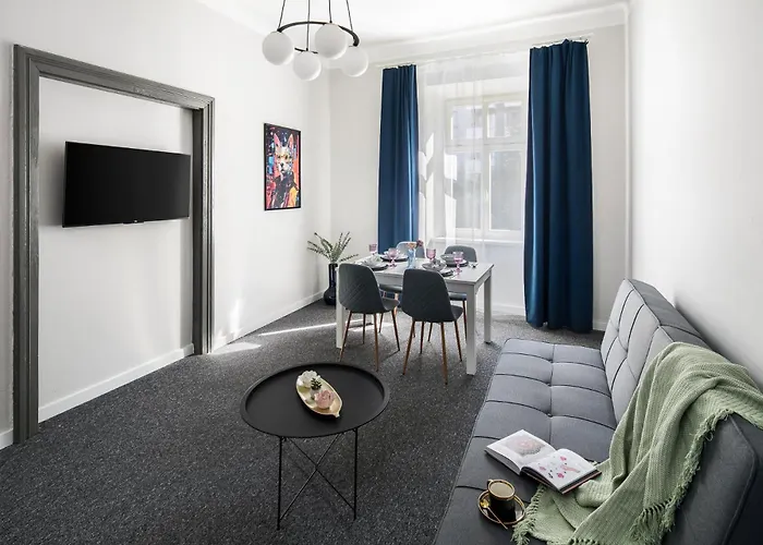 Deluxe Two-Bedroom Apartment
